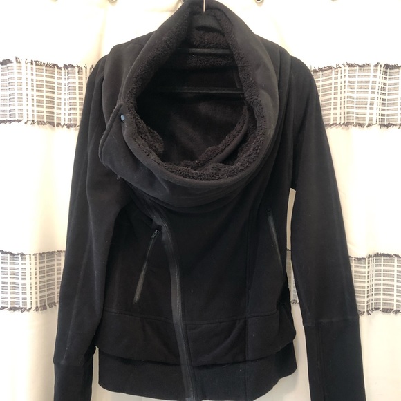 **HOST PICK***Lululemon Off the mat sweater - Picture 2 of 4